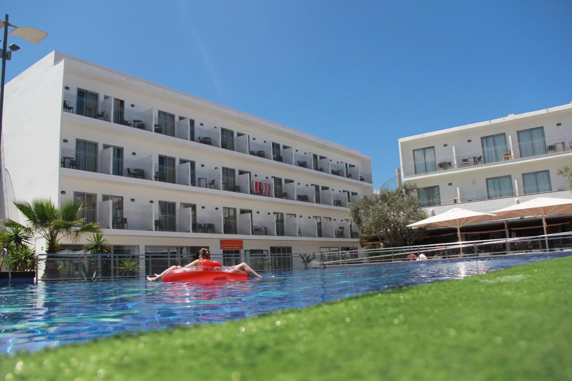 Hotel Puchet Sant Antoni de Portmany Exterior foto