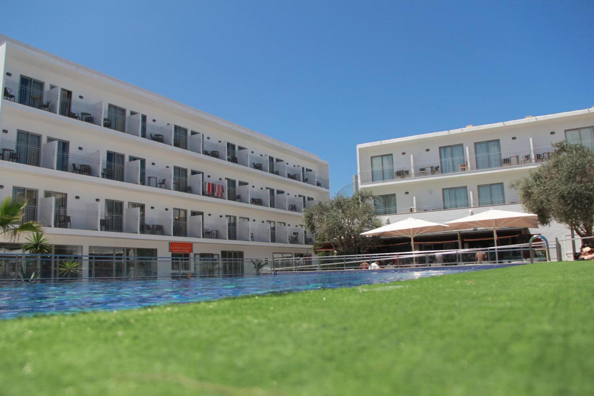 Hotel Puchet Sant Antoni de Portmany Exterior foto
