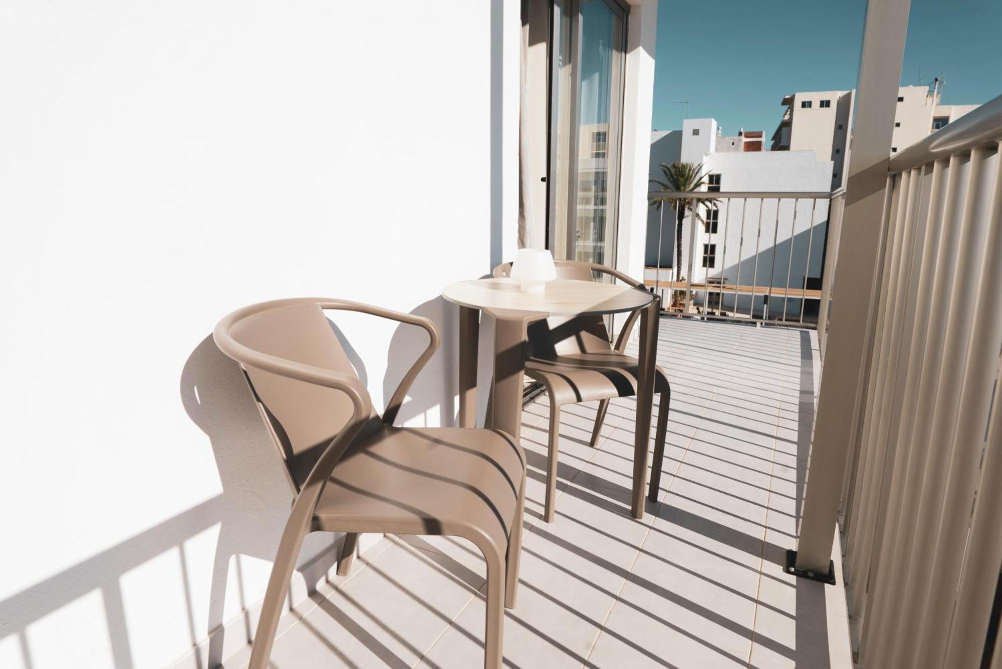 Hotel Puchet Sant Antoni de Portmany Exterior foto