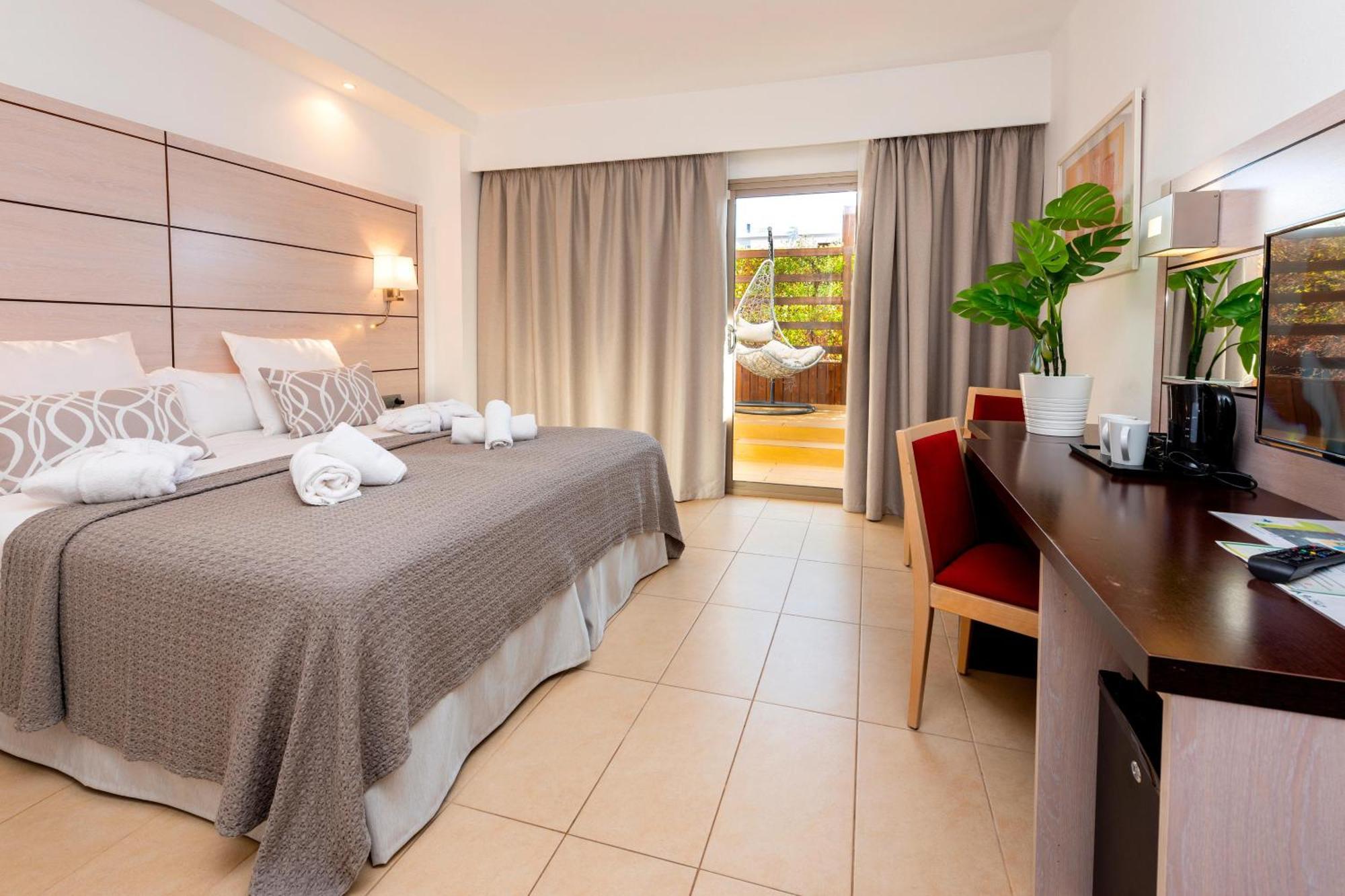 Hotel Puchet Sant Antoni de Portmany Exterior foto